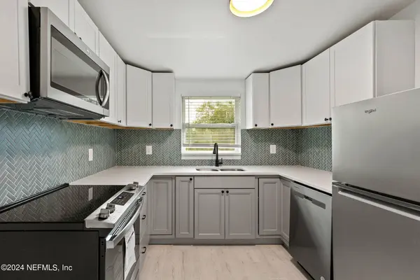 1843 BROOKVIEW DR S, Jacksonville, FL 32246