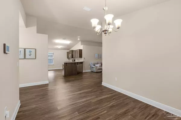 4451 Winona Dr, Pace, FL 32571