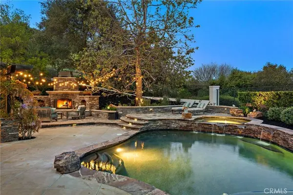 2 Lafayette LN, Coto De Caza, CA 92679