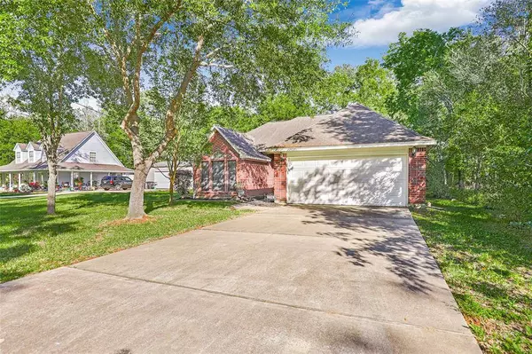 22406 E Shorewood LOOP, Huffman, TX 77336