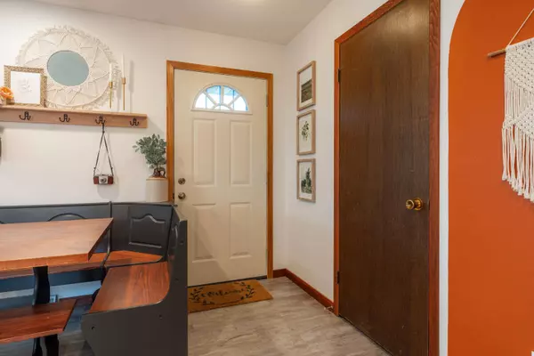 2530 Western Ave, Campbell, WI 54603