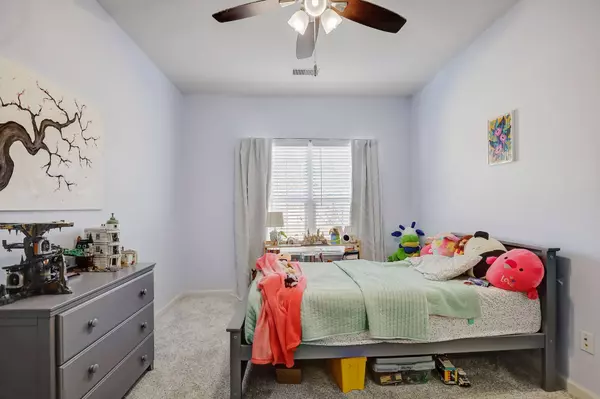 245 Jocelyn Dr, Cottontown, TN 37048