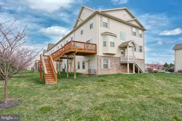 711 JONATHAN CT, Mechanicsburg, PA 17055