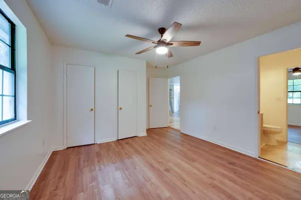 4200 Bowers Pointe DR SW, Lilburn, GA 30047