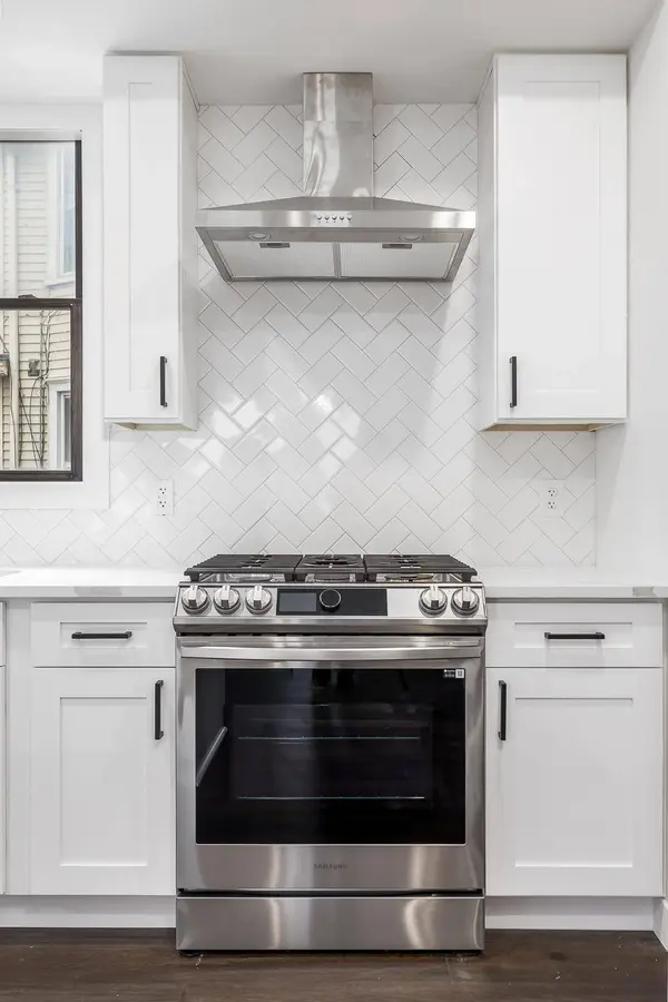 225 Lexington Pkwy N, Saint Paul, MN 55104