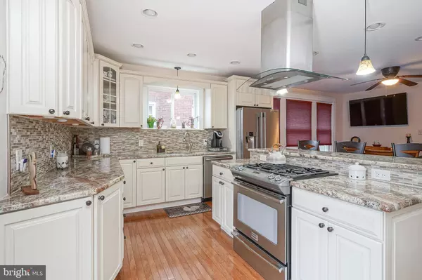 3213 FULLER ST, Philadelphia, PA 19136