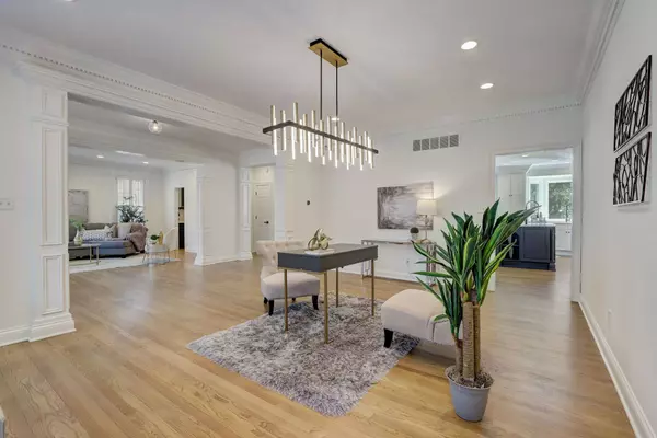 8023 Heyward DR, Indianapolis, IN 46250