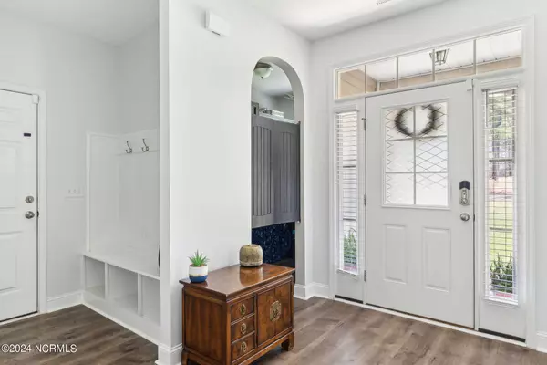 211 Dresden Lane, Whispering Pines, NC 28327