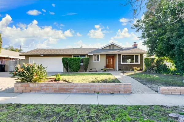 2560 E Westport DR, Anaheim, CA 92806