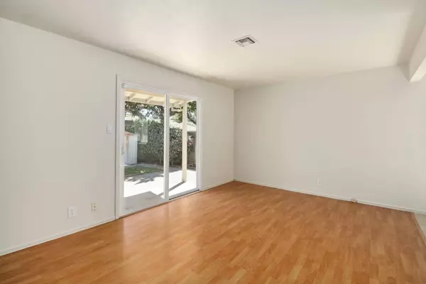 1600 Wakefield WAY, Sacramento, CA 95822