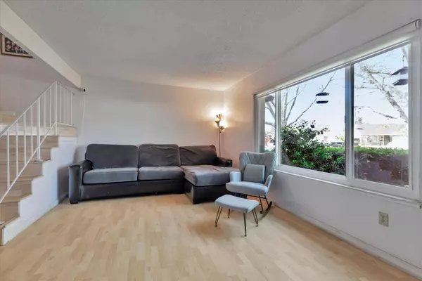 2044 Pollen CT, San Jose, CA 95131