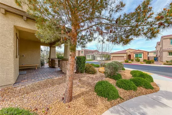 3073 Hushed Sonnet Avenue, Henderson, NV 89044