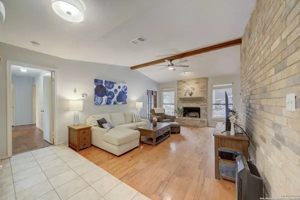 13843 HILLSIDE DR, San Antonio, TX 78249-2527