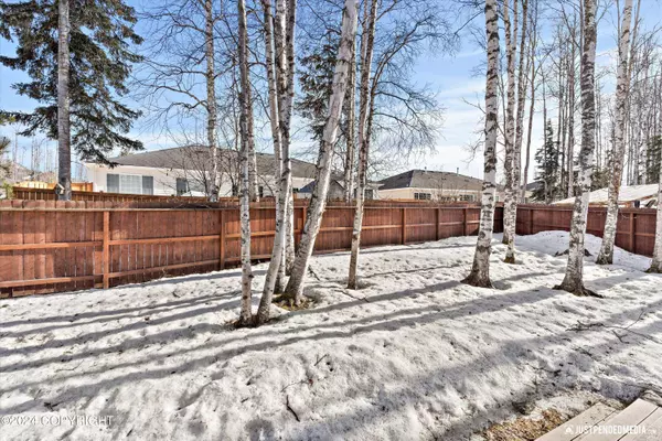 13475 Charmley CIR, Eagle River, AK 99577