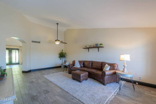 3056 E LELAND Street, Mesa, AZ 85213