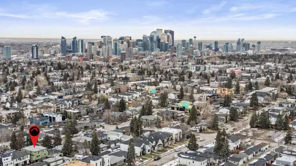 2433 29 AVE SW, Calgary, AB T2T 1P1