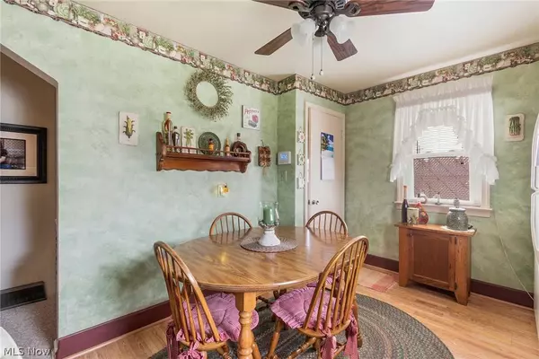 2051 Everett AVE, Youngstown, OH 44514