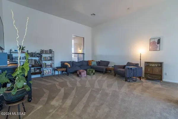 1974 W Corte Rancho Paraiso, Tucson, AZ 85746