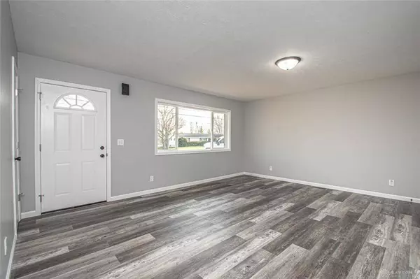 311 E South Street, Gratis, OH 45304