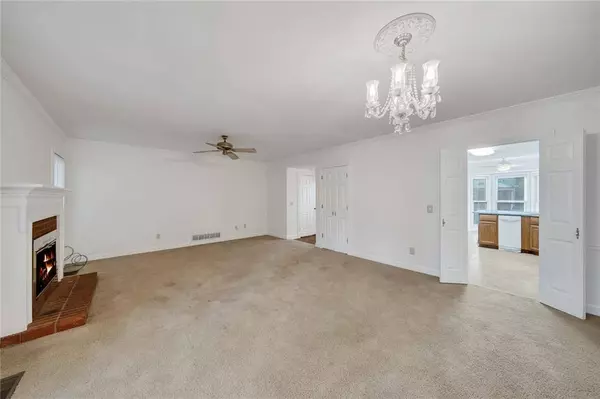 3281 Hampton Green WAY, Doraville, GA 30340