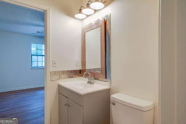 4200 Bowers Pointe DR SW, Lilburn, GA 30047