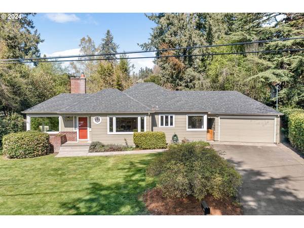 8075 SW PARRWAY DR, Portland, OR 97225