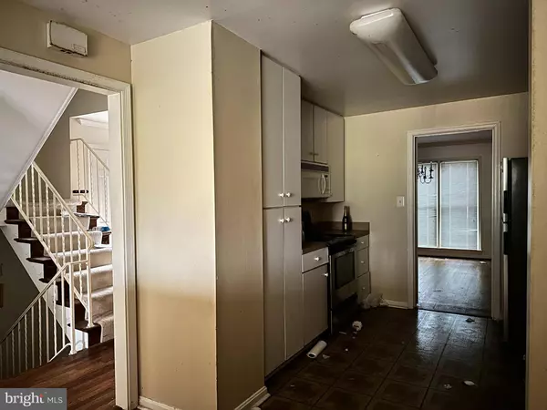 6647 MIDHILL PL, Falls Church, VA 22043