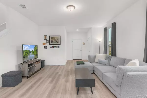 2431 Bart Cv, San Antonio, TX 78244