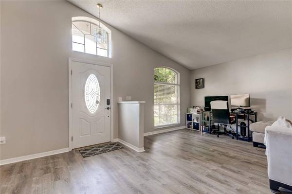 8529 HEYWARD RD, Tampa, FL 33635