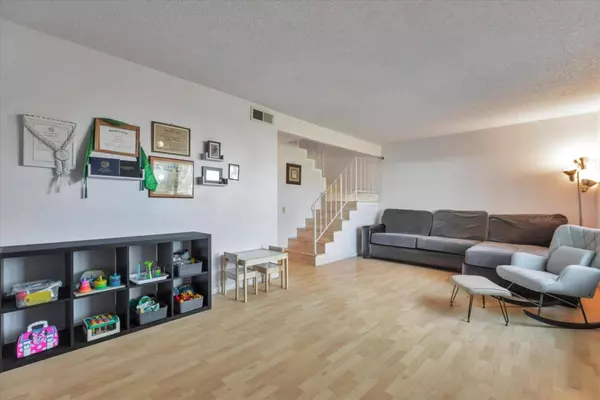 2044 Pollen CT, San Jose, CA 95131