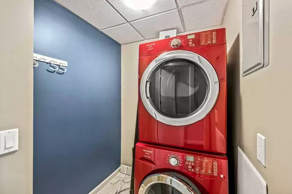 210 15 AVE SE #1001, Calgary, AB T2G 0B5