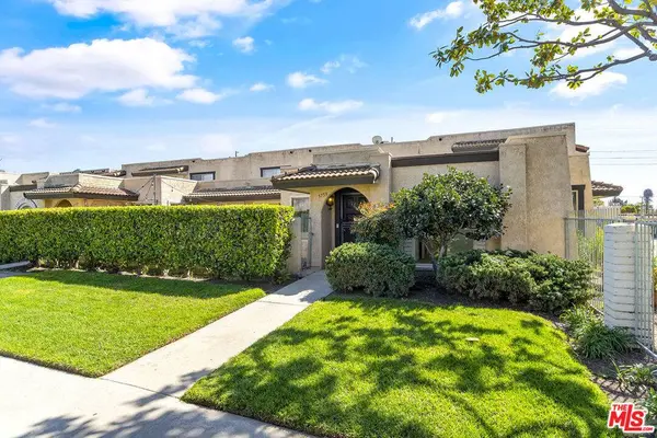 5753 La Jolla WAY #13, Cypress, CA 90630