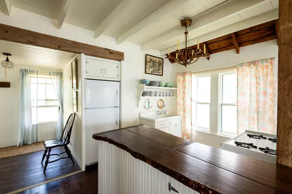 10 Wills Strait RD, Harpswell, ME 04079