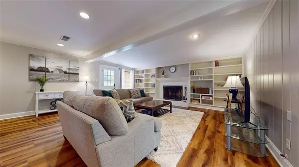 1015 Lawhon Street, Shreveport, LA 71106