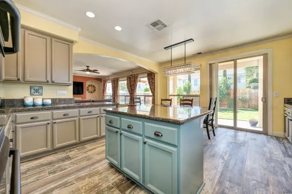 416 Sorrbento CT, Roseville, CA 95747