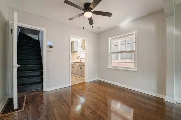 14126 S Dearborn ST, Riverdale, IL 60827