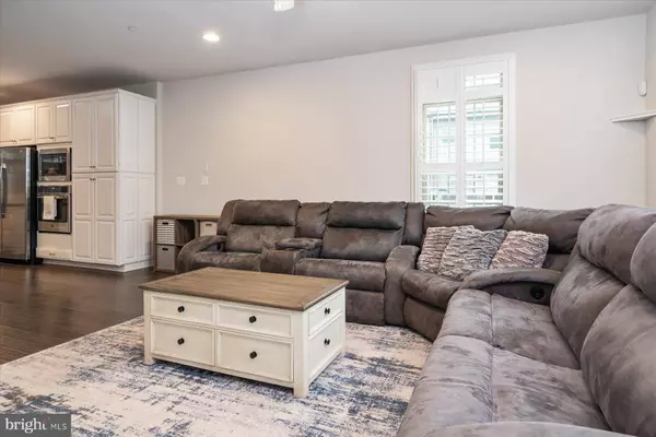 2715 FREDERICKSBURG RD, Hanover, MD 21076