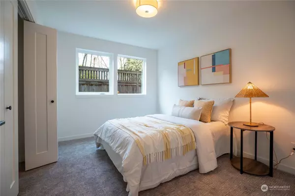 5612 Keystone PL N #B, Seattle, WA 98103