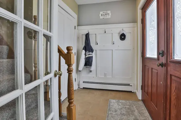 33 West ST, Milford, NH 03055