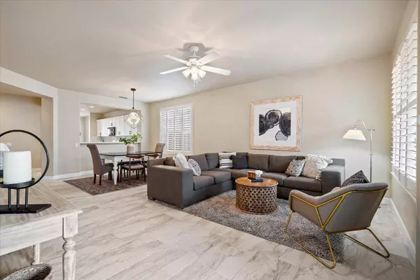 1250 Hawthorne LN, Lincoln, CA 95648