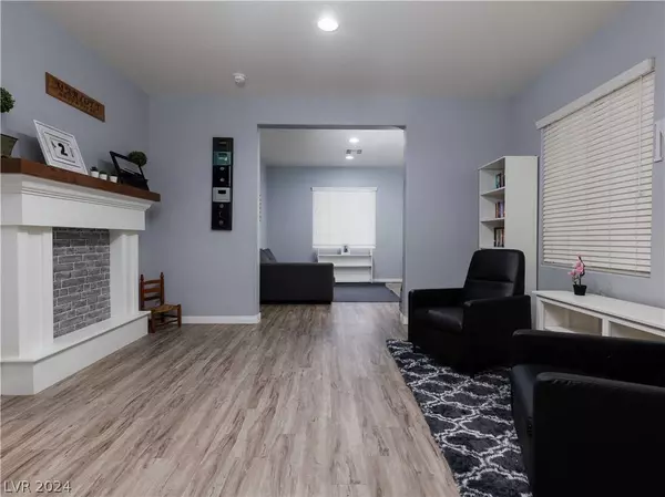 8012 Carr Valley Street, Las Vegas, NV 89131