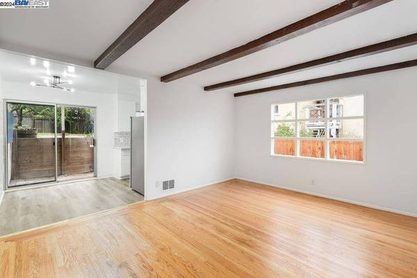 674 Brooklyn Ave, Oakland, CA 94606