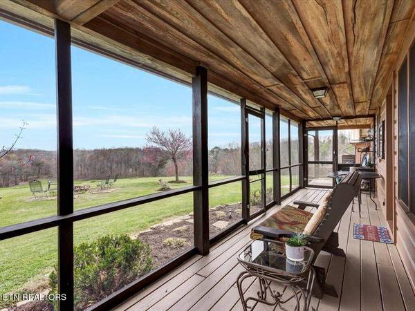 255 Ralph Moore Rd, New Tazewell, TN 37825