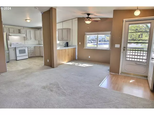 7300 NE 100TH AVE #2, Vancouver, WA 98662