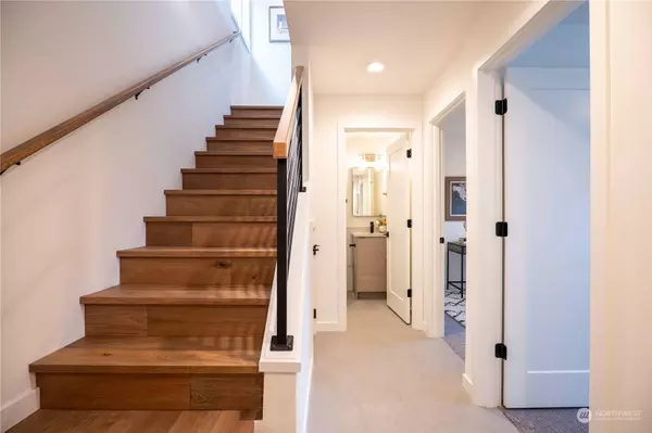 5612 Keystone PL N #B, Seattle, WA 98103