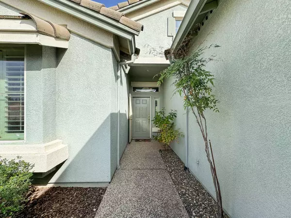 215 Wisteria CT, Lincoln, CA 95648