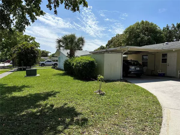 407 Ontario Pl, West Palm Beach, FL 33409