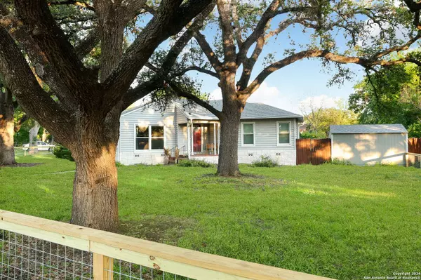 430 ALEXANDER HAMILTON, San Antonio, TX 78228-3125