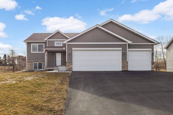 514 Tanner DR, Waverly, MN 55390