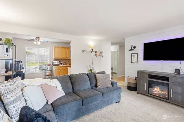 5029 84th ST SW #408, Mukilteo, WA 98275